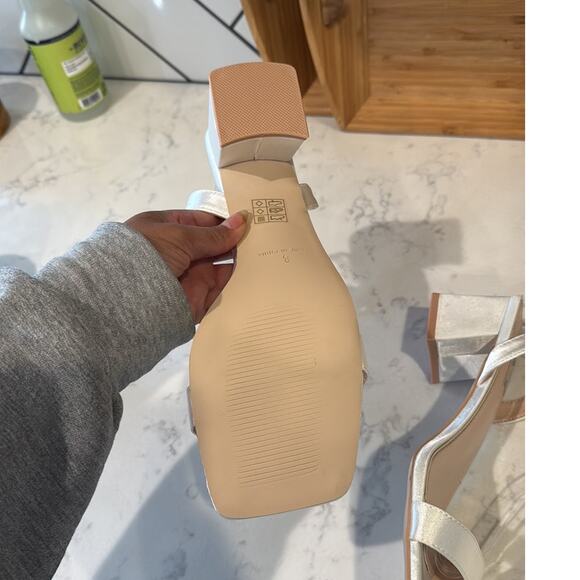 ASOS Be Mine Wide Fit Bridal Ruhi low block heeled sandals ivory satin size 10W - Picture 7 of 10